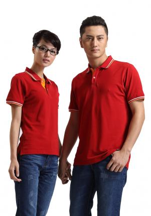 大紅色珠地純棉POLO衫，領(lǐng)袖間條撞色，門襟撞色男女款定制